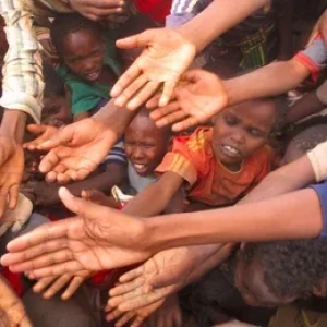 dadaab-somaliaaugust-15-unidentified-children-260nw-83463439